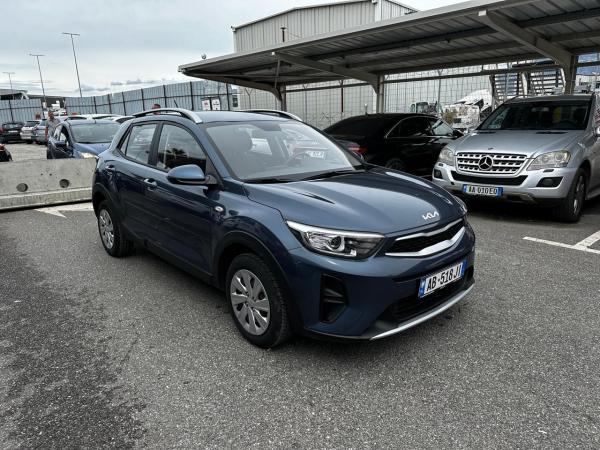 Kia Stonik manual 2023