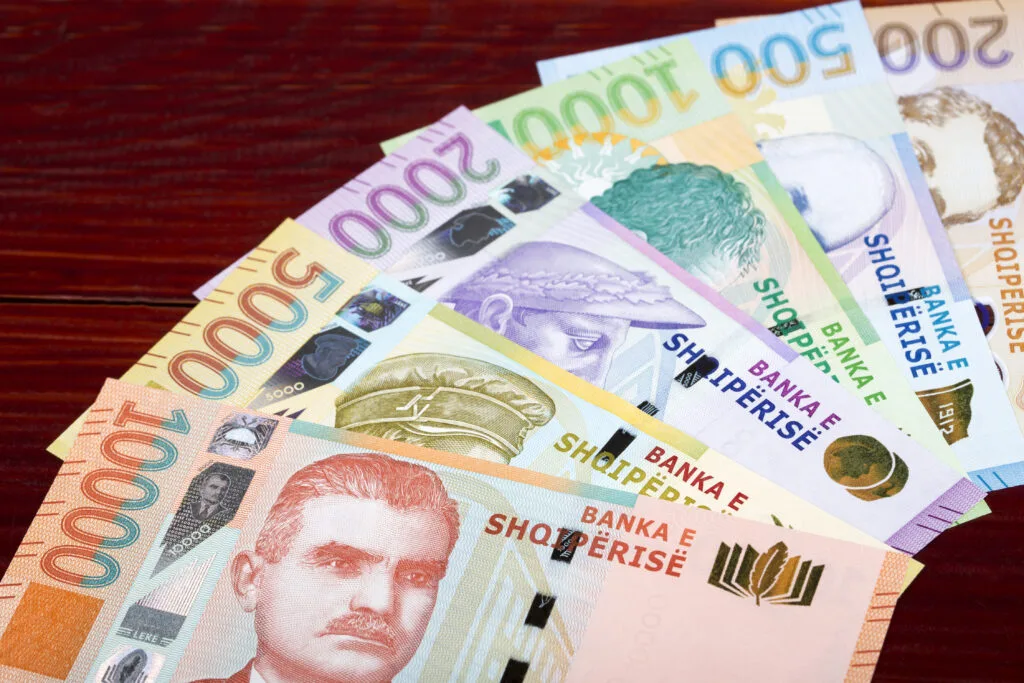 Jaka jest waluta w Albanii i gdzie ją kupić?