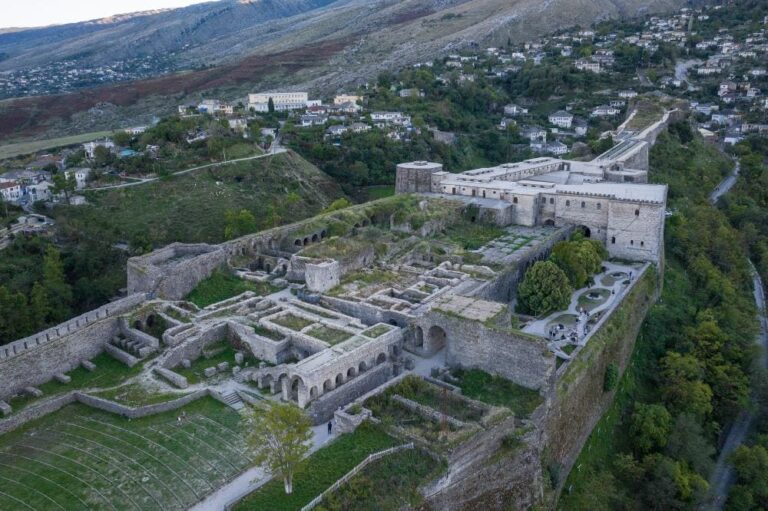 zamek atrakcja Gjirokaster