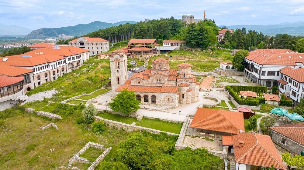 Cerkiew św. Pantelejmona Ochrydzkie jezioro atrakcja